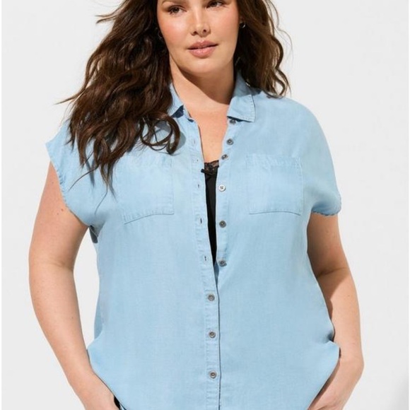 Torrid Shirt Size 6 / 6X Short Dolman Sleeve Blue Blouse Chambray Button Collar - Picture 11 of 11